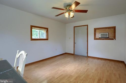 175 Church Rd, Carlisle PA  17015-9360 exterior