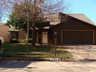 2562 Buffalo Trl, Sugar Land TX  77479-1640 exterior