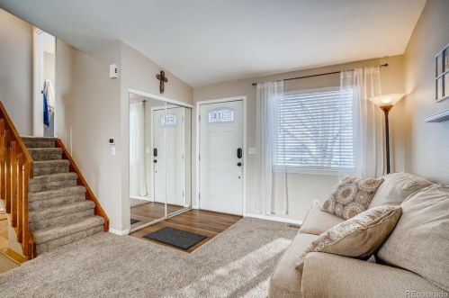 4648 Pagosa Way, Aurora CO 80011-4930 exterior