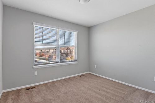 1075 Grand Baker Ct, Aurora CO  80018 exterior