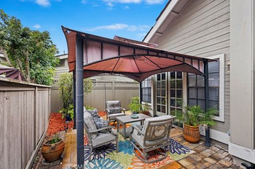 43 Pinewood, Irvine, CA 92604-3239