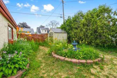 1155 Burnquist St, Saint Paul MN  55106-2804 exterior