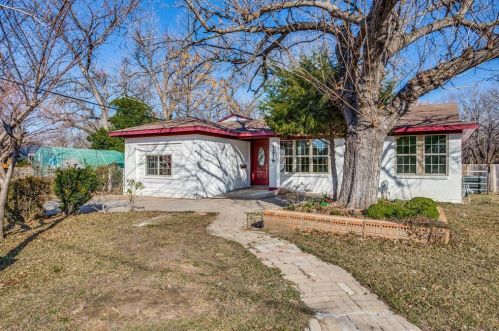 1216 Bevans St, Fort Worth, TX 76111-1308