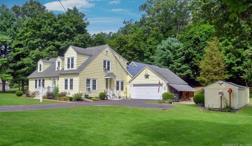 48 Puddin Ln, North Windham, CT 06250-1626