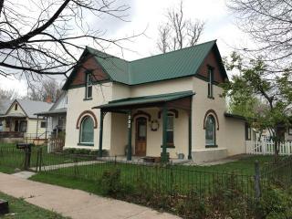 202 5th St, Florence, CO 81226-1227
