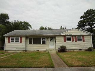 8457 Benningfield Ct, Norfolk, VA 23503-4105