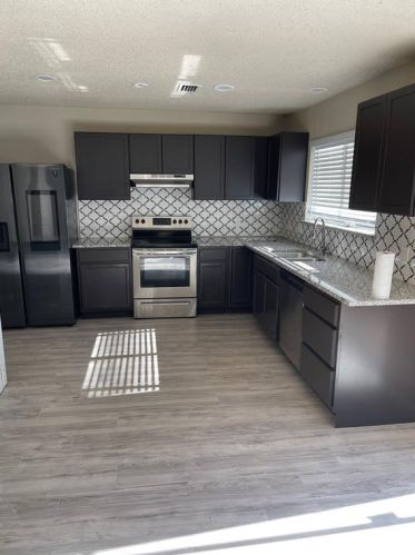 5500 Willow Cir, Fort Worth TX  76112-1952 exterior