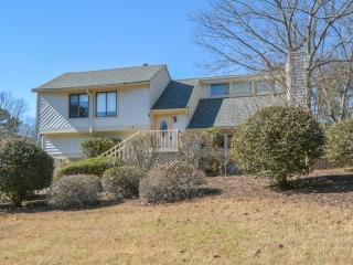 1951 Oak Ridge Ct, Marietta, GA 30062-3804