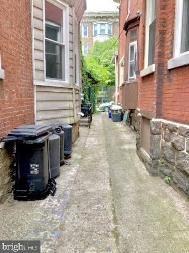 415 44th St, Philadelphia PA  19104-3901 exterior