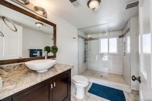 6256 Peakview Pl, Englewood CO 80111-4327 exterior