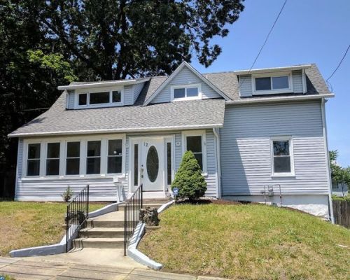12 Cedar Ave, Somerdale, NJ 08083-1406