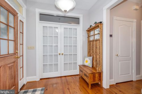 874 Pheasant Hill Rd, Summit Point WV  25446-3634 exterior