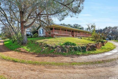 7760 Santos Rd, Newcastle, CA 95658-9419