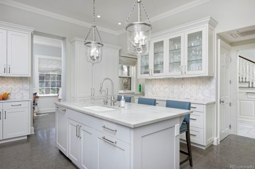 875 Race St, Denver CO 80206-1114 exterior