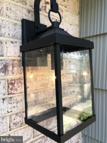 36 Whittier Pkwy, Severna Park MD 21146-3051 exterior