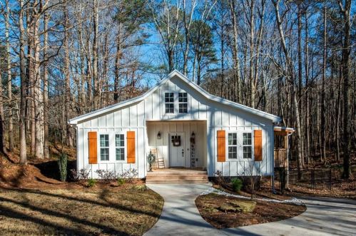 890 Moss Ferry Rd, Villa Rica, GA 30180-3840