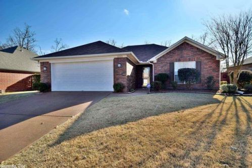 2205 Chase Dr, Conway, AR 72034-2006