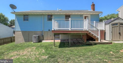 3077 Todd Ln, Lancaster PA  17601-1350 exterior