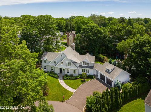 13 Dorchester Ln, Riverside CT  06878-1704 exterior