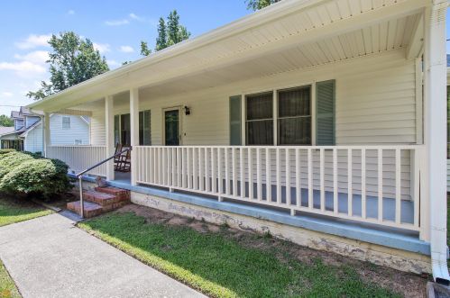 103 Libby Ln, Stockbridge, GA 30281-5807