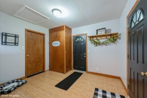 748 50, Valpo IN  46385-8929 exterior