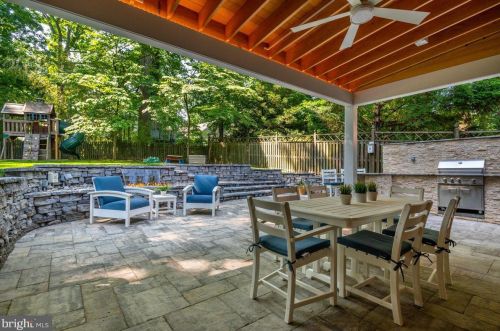 1314 Dl Dr, Silver Spring MD 20910-1601 exterior