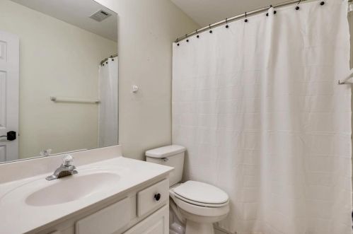 3906 Concord Walk Dr, Smyrna GA  30082-3658 exterior