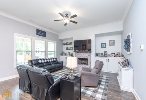 2368 Cotton Gin Row, Jefferson GA  30549-8811 exterior