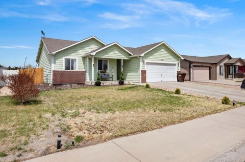 343 28th Street Rd, Greeley, CO 80631-1214