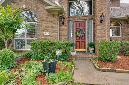 2509 Red Cedar Ln, Lewisville, TX 75028-3203