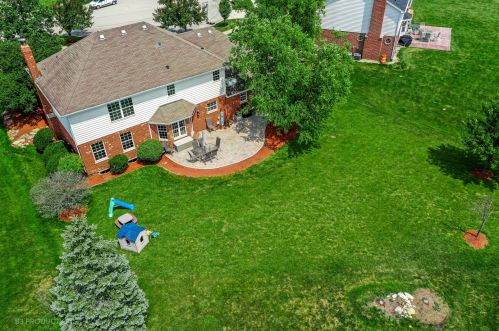 21961 Pembrook Dr, Frankfort, IL 60423-8099