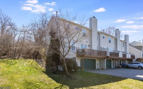 14 Green Heron Dr, Hackettstown NJ  07840-3328 exterior