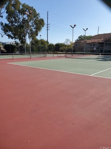 21372 Brookhurst St, Huntington Beach CA  92646-7341 exterior