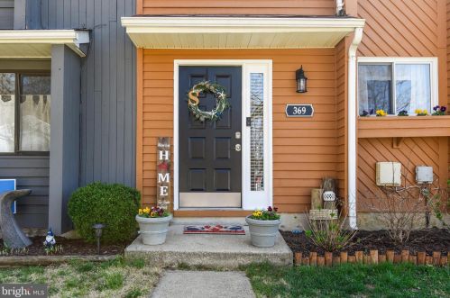 369 Capetowne Rd, Arnold, MD 21012-2387