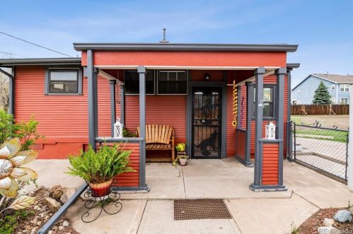 7525 61st Ave, Arvada CO  80003-5315 exterior