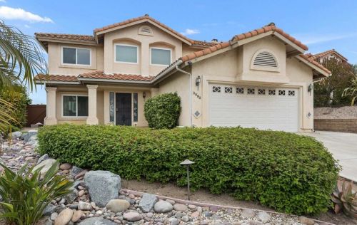 2095 White Birch Dr, Vista, CA 92081-7319