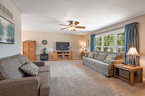 15339 Las Flores Ln, Oak Forest, IL 60452-1822