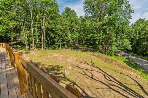 70 Peep Toad Rd, Killingly CT  06239-1522 exterior