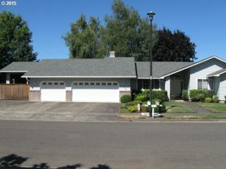 678 Driftwood Dr, Eugene, OR 97402-9326