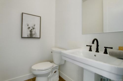 3015 Acoma St, Englewood CO  80110-1509 exterior