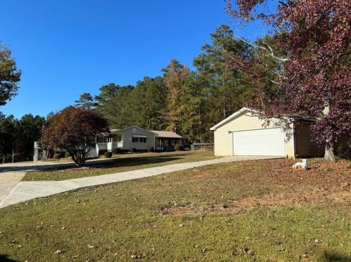 1890 Jimmy Dodd Rd, Buford GA  30518-2220 exterior
