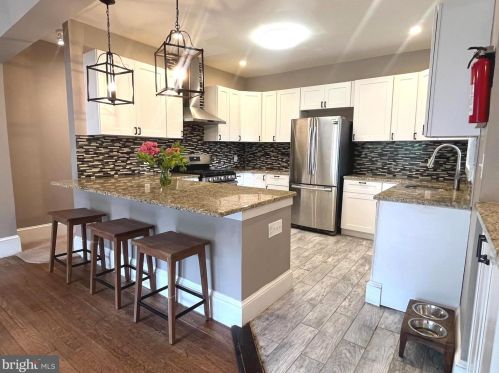 2253 53rd St, Philadelphia, PA 19131-2301