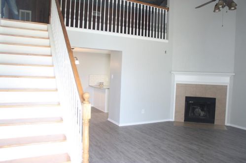 8104 Dripping Springs Dr, Fort Worth, TX 76134-5805