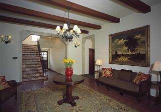 120 Carr Dr, Glendale CA  91205-1510 exterior