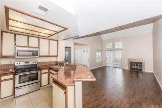 25 Fallingstar, Irvine CA  92614-7504 exterior