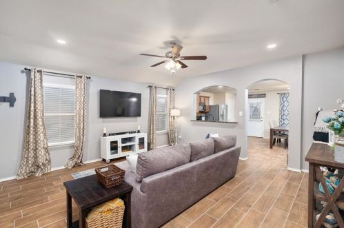 1068 Churchill Dr, Princeton TX 75407-2800 exterior