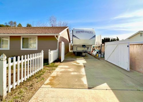30041 Santa Cecilia Dr, Temecula, CA 92592-2212