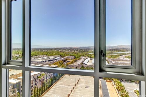 5144 Scholarship, Irvine CA  92612-5696 exterior