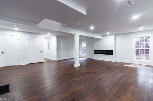 2278 Drew Vly Rd, Atlanta GA  30319-3977 exterior