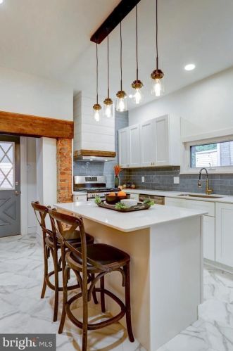 604 Mary St, Lancaster PA  17603-2819 exterior